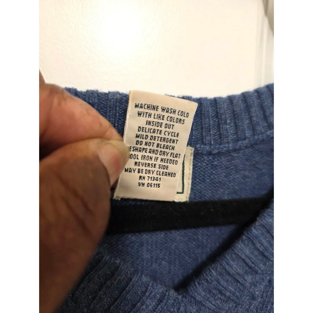 L.L. Bean Mens Blue V-Neck Sweater L Tall 80% Lambs Wool 20% Nylon Warm & Durabl